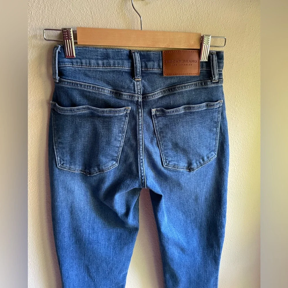 Lucky Brand Bridgette High Rise Skinny Ankle Jeans. Size 2/26
